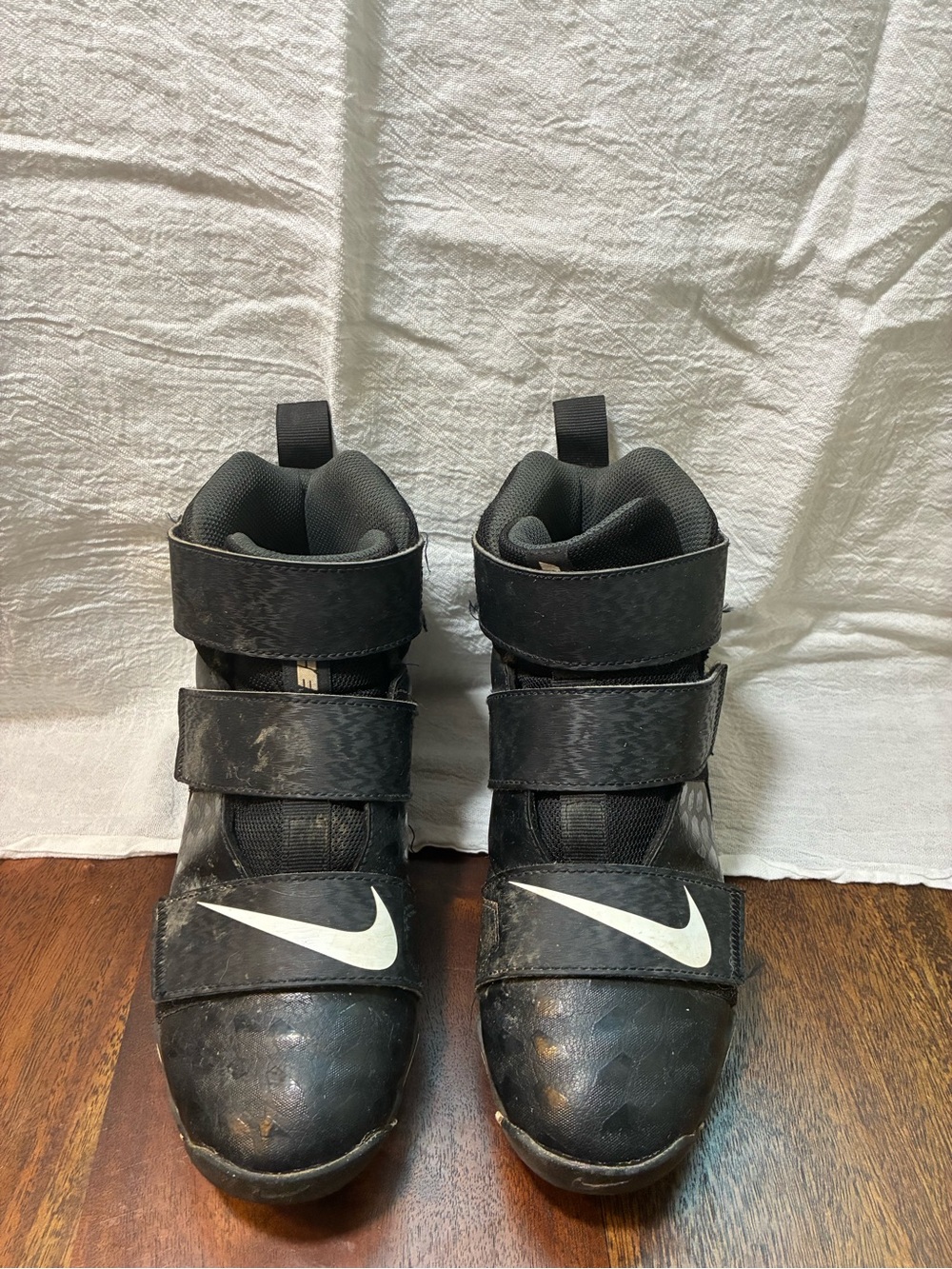 Nike Boys Black cleats